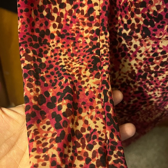 Beautiful Fitted Dress - Picture 4 of 5